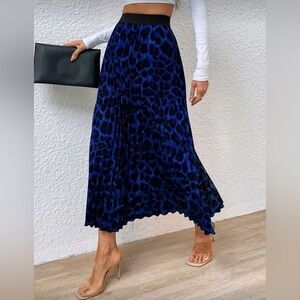 SHEIN Blue Leopard Print Pleated Midi Skirt